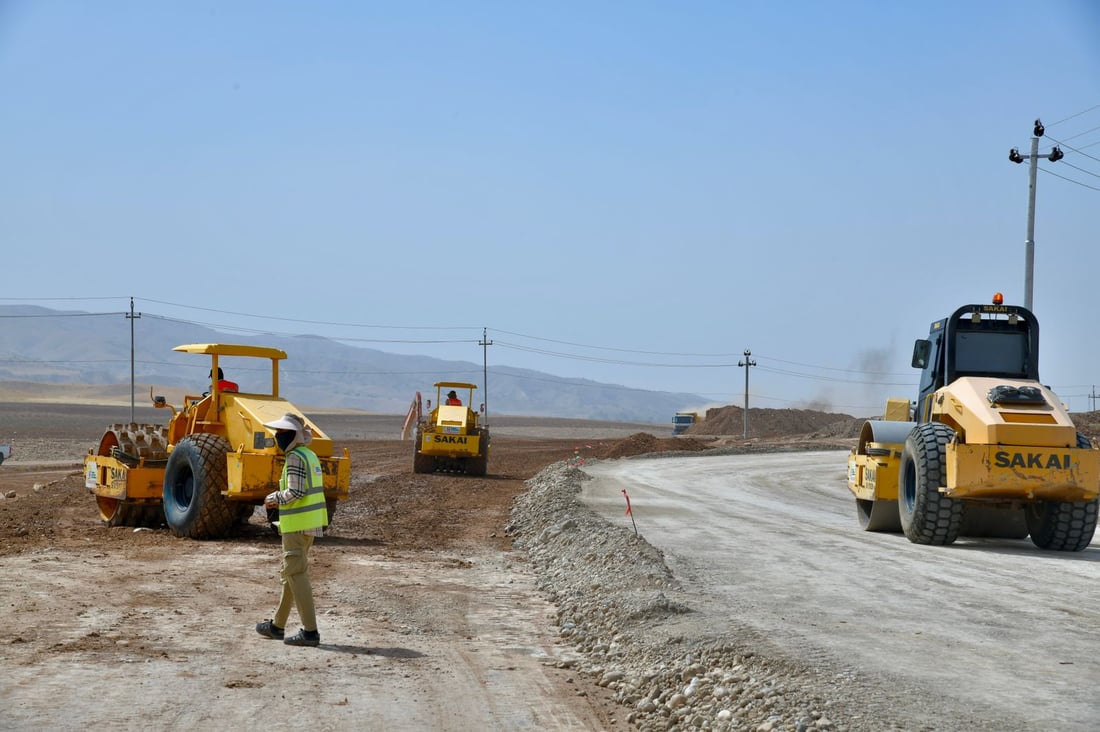 كاركردن له دووسایدی کەسنەزان- گۆمپەسپان گەیشتووەتە هەورازە نەفت