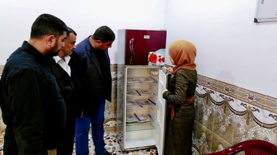 براءة اختراع.. طالبة من هيت تلغي الحاجة للمواد الحافظة خلال تجميد الدجاج (صور)