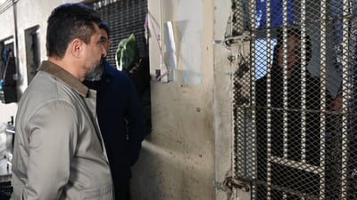 وزير العدل يوجه بإدخال أدوية للنزيلات في سجن البلديات