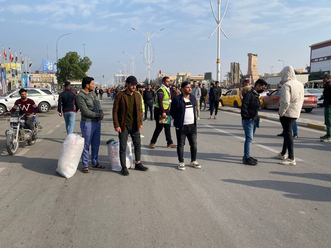 الناصرية: ببطانية ومخدة.. خريجون يعلنون اعتصاما مفتوحا “حتى التعيين” (صور)