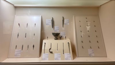 متحف دهوك يضيق بآثاره.. يعرض 800 قطعة فقط وفي مخزنه 6 آلاف