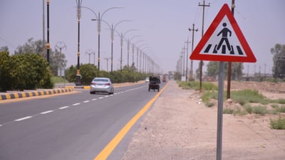صور: شوارع بلد أجمل.. إشارات مرورية لأول مرة والشتلات قادمة