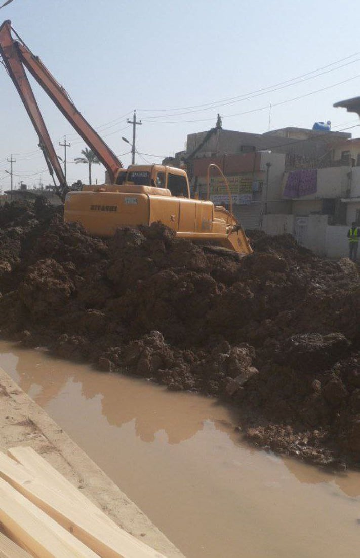 بعقوبة: أصحاب المحال غاضبون.. مشروع المجاري متلكئ منذ 9 شهور (صور)