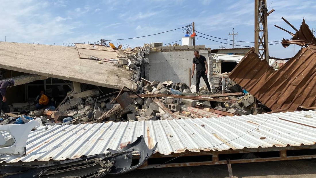 فيديو: إزالة تجاوزات قلب البصرة في الموفقية والجمهورية والمتضررون يريدون رواتب رعاية