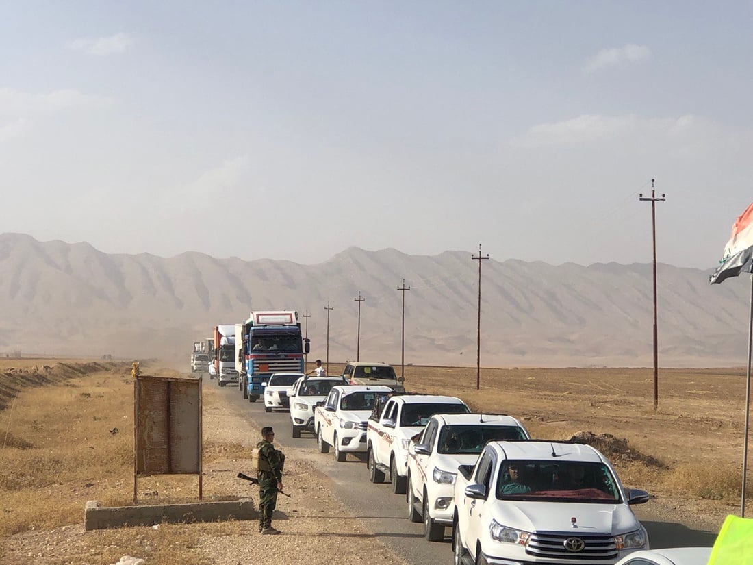 صور مؤثرة: سكان سنجار يستقبلون أهلهم العائدين بالورد.. انتهى نزوح الـ 8 أعوام