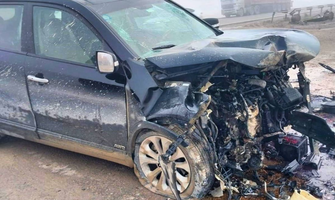 كان سيحميه الحزام.. وفاة سائق “سورنتو” اصطدمت بشاحنة “مرسيدس” على دولي الأنبار
