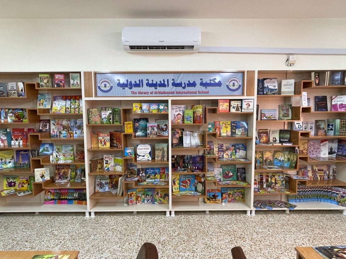 شاهد أذكى التلاميذ في قاعات الفلك والرياضيات.. مختبر جديد شمال البصرة ومكتبة