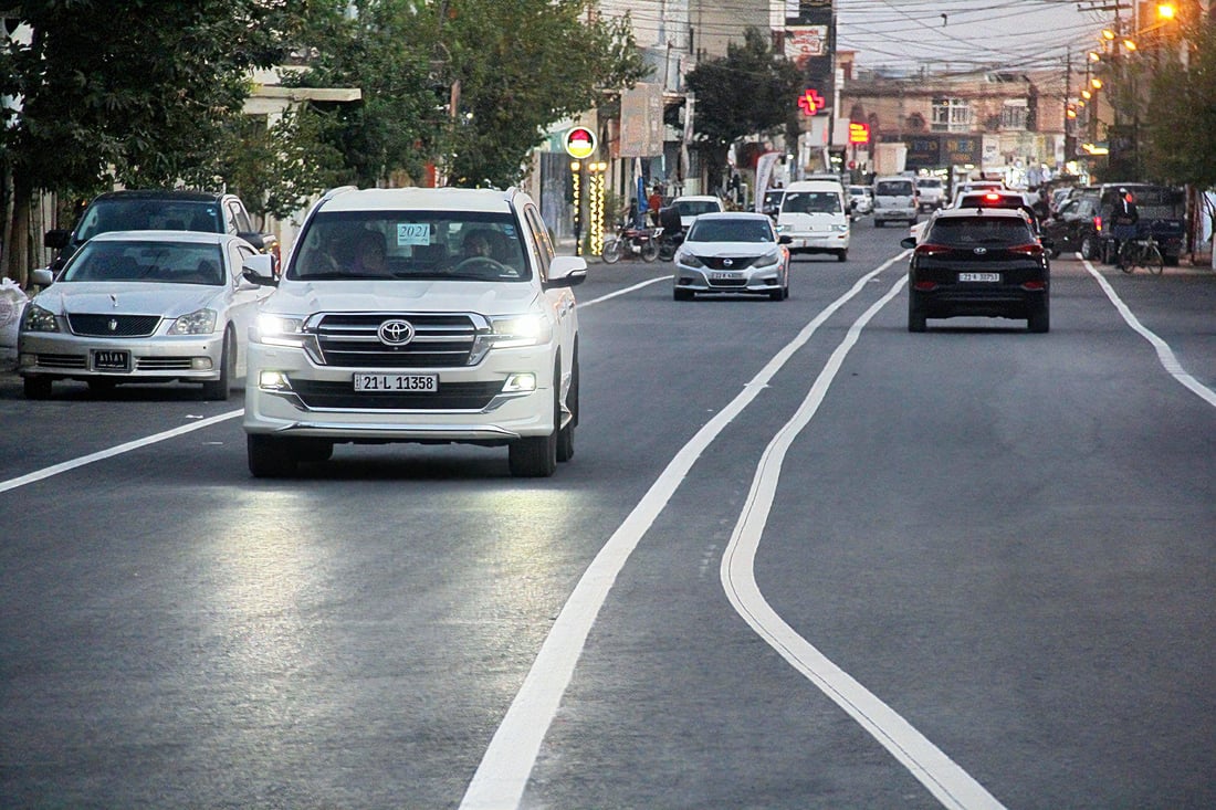 شه‌قامه‌ سەرەکییەکەی ناو بازاڕی چوارقوڕنه‌ ره‌نگ و رووی هاته‌وه‌به‌ر