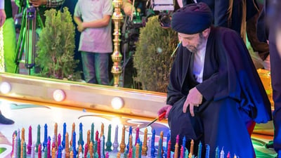 صور: حشود الزائرين يحيون زيارة النصف من شعبان في كربلاء.. خطة لتخفيف الزخم