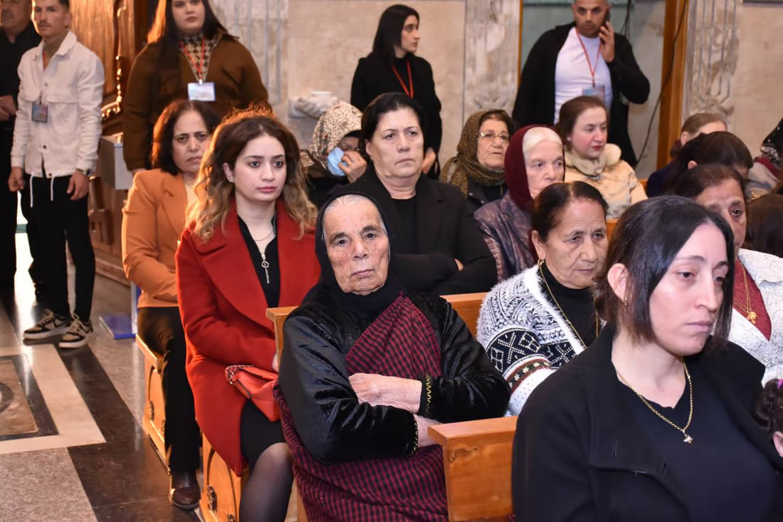 Photos: Somber Christmas Mass in Hamdaniya