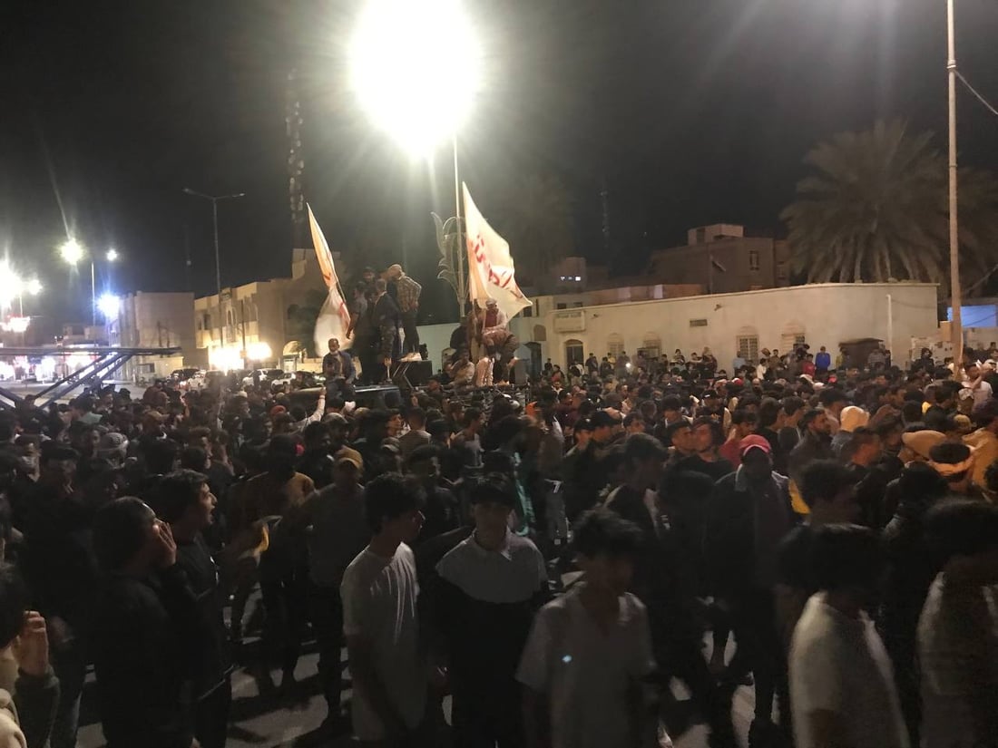 صور: تظاهرة ليلية حاشدة في الكوت تطالب بالانفصال الإداري وحصة من الأمن الغذائي
