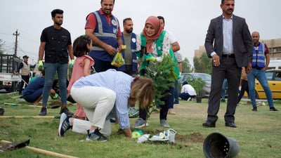 صور: الزعفرانية تزرع 100 شجرة في أشهر ساحاتها بمناسبة يوم البيئة العالمي