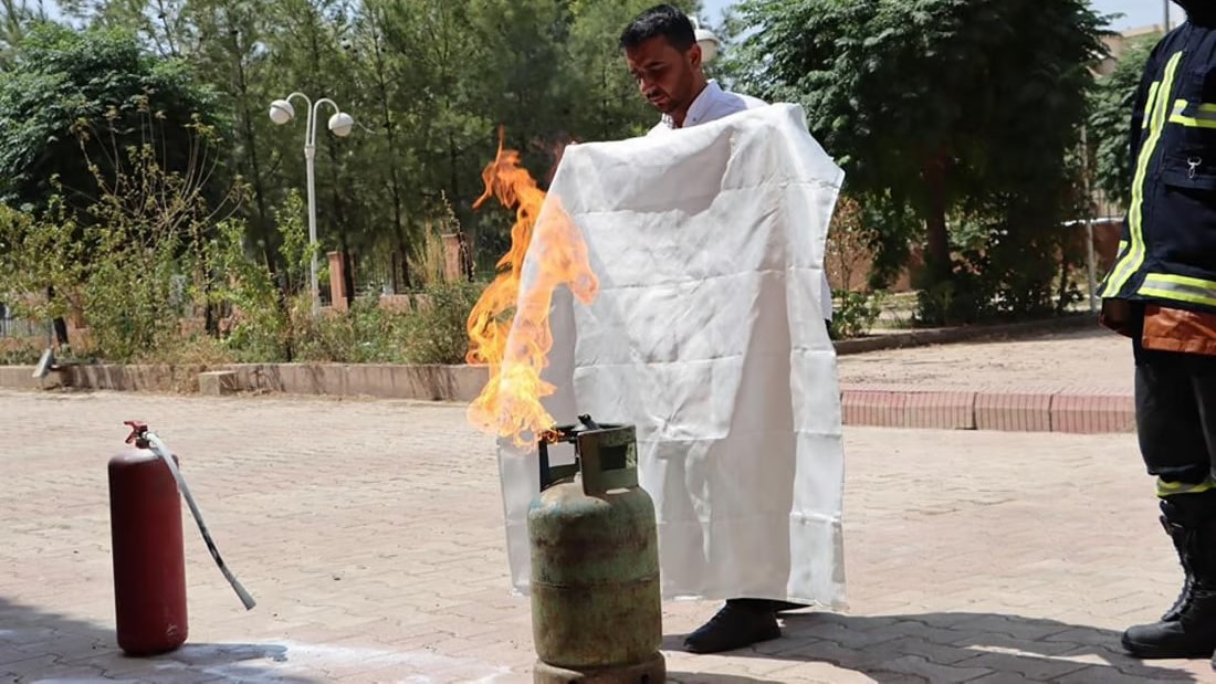 السليمانية: الدفاع المدني يدرب عمال محطات الوقود على الحالات الطارئة