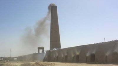 الحكومة تلزم معامل الطابوق في النهروان باستخدام الغاز السائل