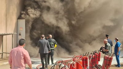 الدفاع المدني تنشر صوراً لحريق مستشفى ابن الهيثم: “أخمدناه بسرعة”