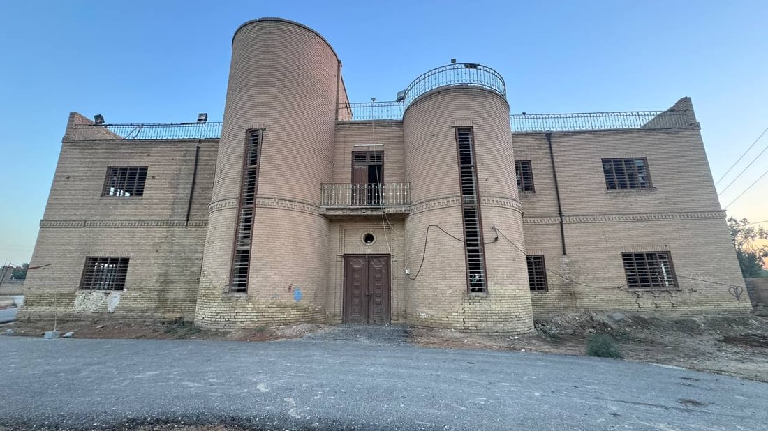 مشاهد جوية لقصر الأمير الفتلاوي في المشخاب.. خزن بنادق الثورة ومهّد لعرش فيصل