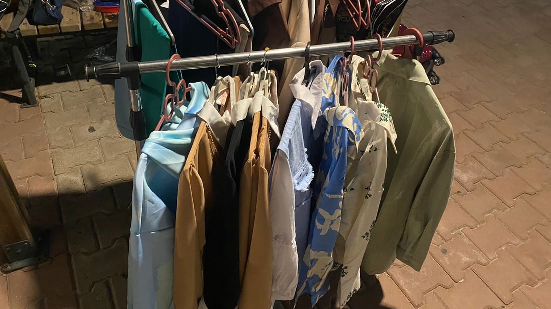 صور: سكان مجمع اليمامة في بغداد يتعرفون على بعضهم في بازار.. ونسخة أخرى في العيد