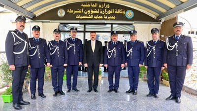 وزير الداخلية يشدد على منع المظاهر المسلحة وقطوعات الشوارع استعداداً لقمة بغداد