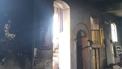 صور: حريق يلتهم جامع جعفر الطيار جنوبي الفلوجة