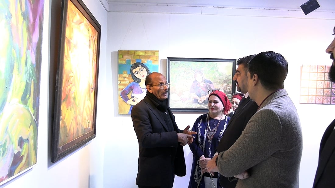 رحلة فنية بين واسط وميسان.. رابطة “تضاد” تعرض 40 لوحة لـ 17 رساماً في الكوت
