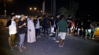 فيديو: الديوانية تقطع طريق بغداد بصرة.. غضب الكهرباء يش...