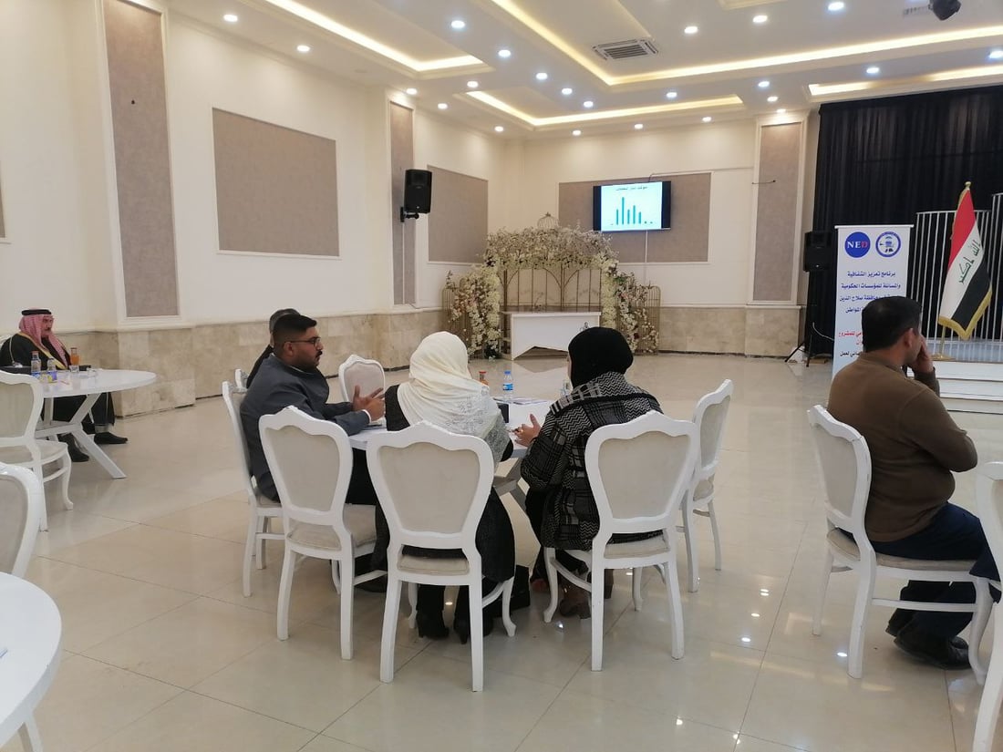 صور: ناشطو تكريت يناقشون أداء الحكومة المحلية ويحددون 4 أسباب لسوء الخدمات