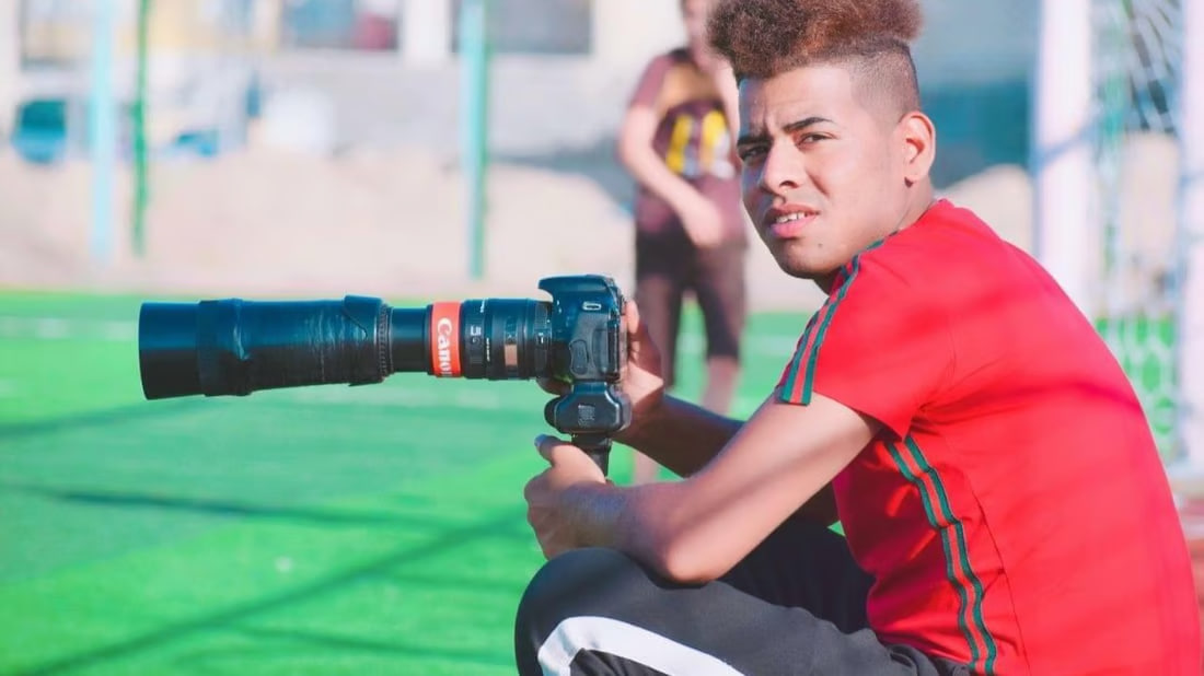 Sports photographers in Basra quit in protest over low wages