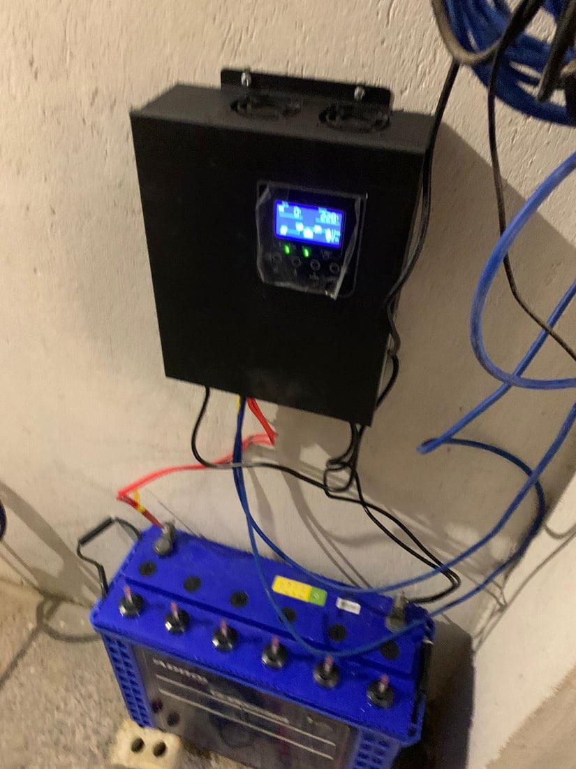 غالية لكنها مريحة.. أهالي الناصرية يفضلون ألواح الشمس على أعطال المولدات (صور)