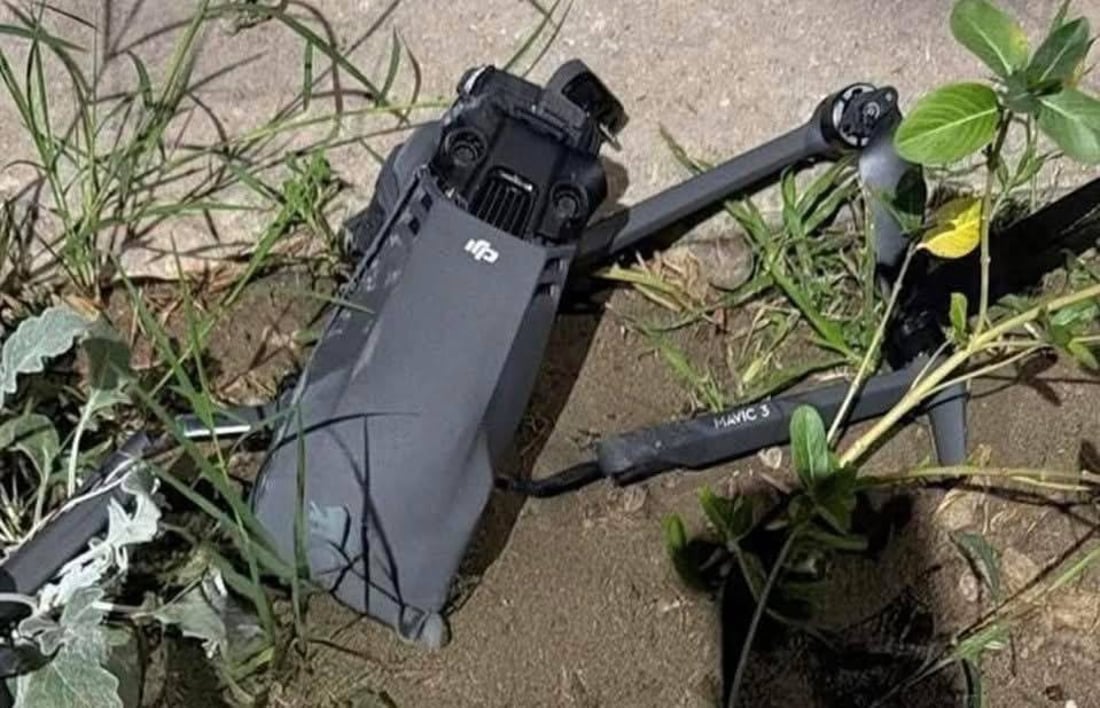 المسيرة التي سقطت قرب وزارة الاتصالات “لعبة أطفال”.. توضيح من الداخلية