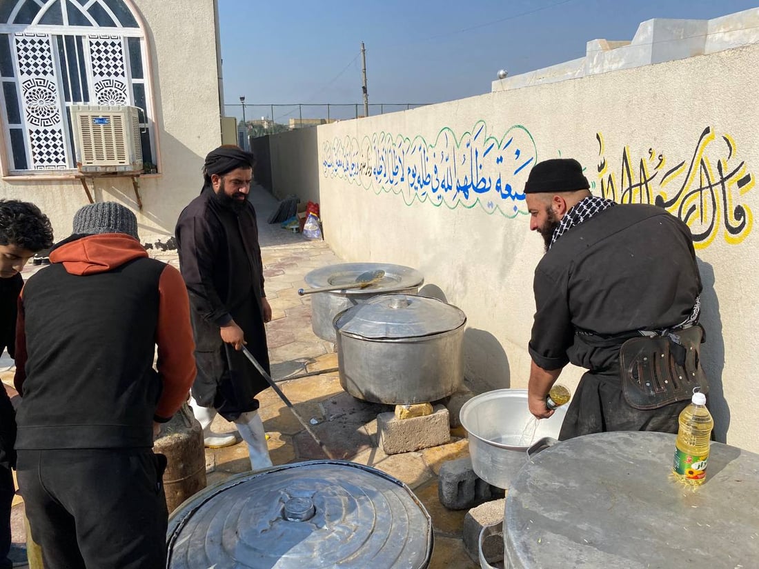 صور: 1500 وجبة غداء.. باكورة أعمال “مطبخ الناصرية الخيري” للفقراء