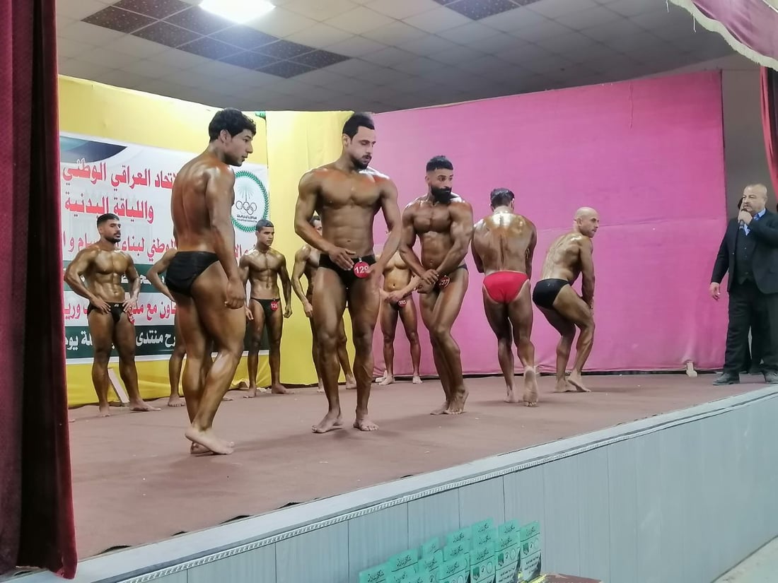 صور: بابل تستعرض “عضلاتها” بـ60 لاعباً.. أندية كمال الأجسام تتنافس على المنتخب