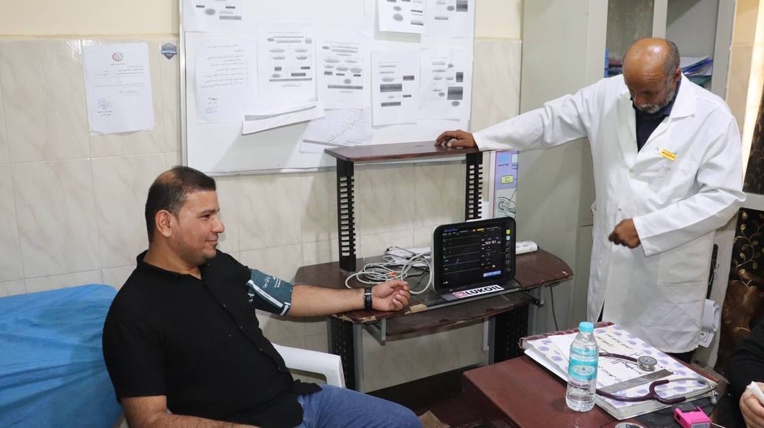 عملاق النفط الروسي يدعم مراكز الصحة بالأجهزة الطبية شمالي البصرة