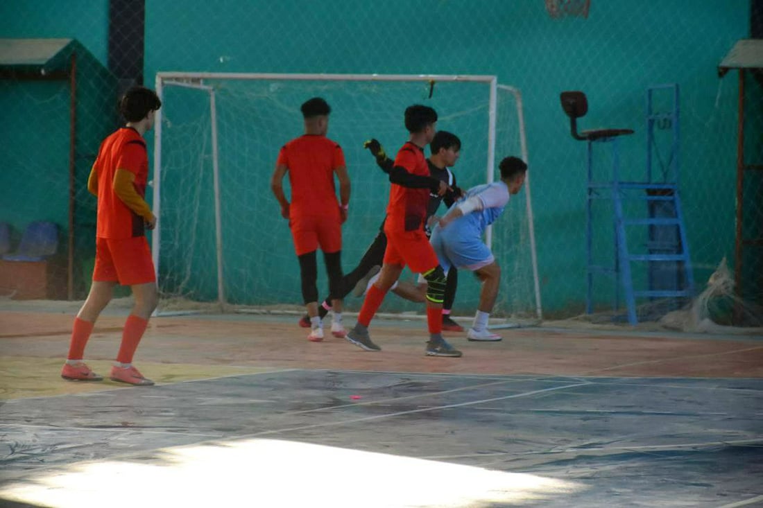 “الشياطين الحمر” تنال لقب بطولة “منتدى شباب هيت” لكرة قدم الصالات (صور)