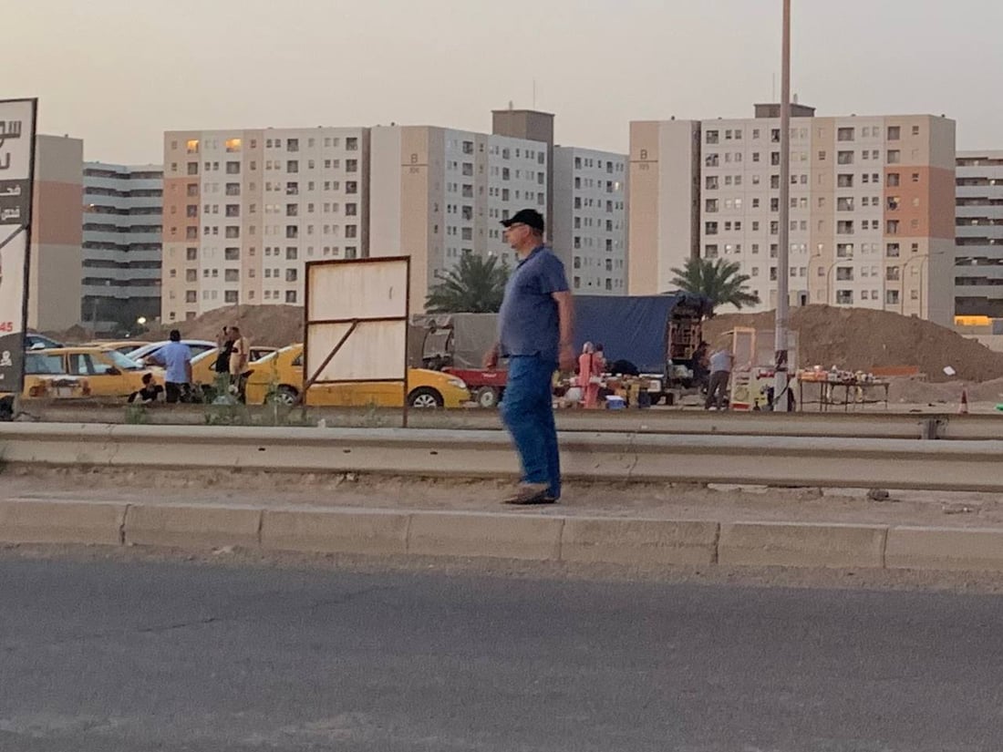 فيديو: المشي إلى بسماية “مجازفة”.. أكبر مجمع في بغداد بلا جسر عبور