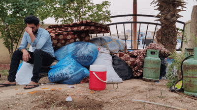 له‌ خورماتوو کەلوپەلی کرێچیەک فڕێ دەدرێتە سەرشەقام
