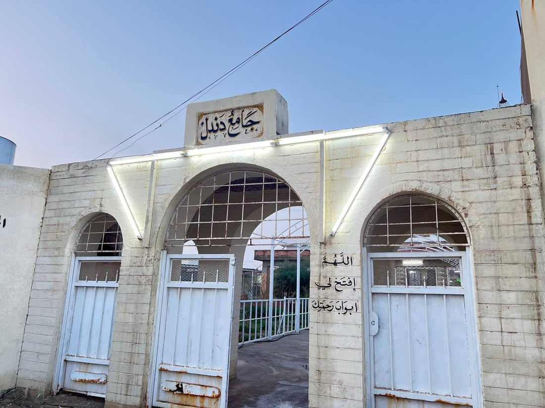 صور: أهالي تل عبطة يؤدون صلاة العيد برسالة ضد الطائفية والكراهية
