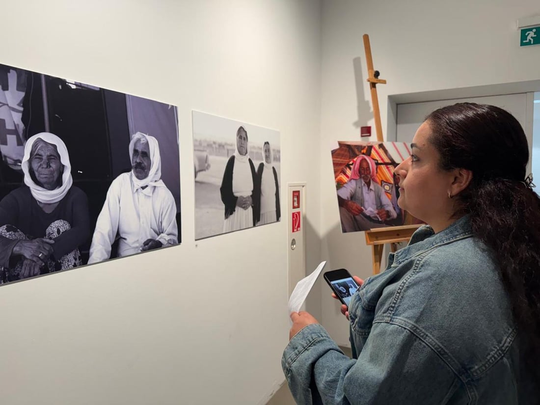 کوڕێکی کورد بەخەمی ئێزدییەکان کۆ کردەوەو بە فۆتۆ بردییە ئەڵمانیا