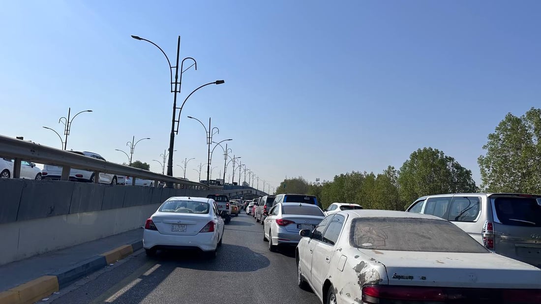 مرور البصرة يكثف انتشاره وشارع بغداد مزدحم جداً بزوار الأربعين (صور)