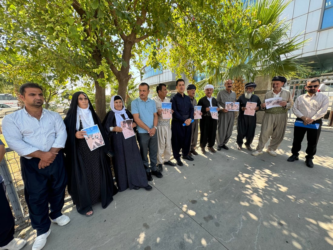 “رێز لە گۆڕى ئەنفالکراوانمان بگرن و بە شۆفڵ و حەفارە هەڵیان مەدەنەوە”