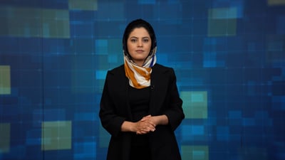 باران دەبارێت و مریشکیش گران بووە