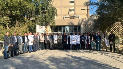 أطباء ديالى يدعمون نقيبهم ضد تهديدات مباشرة بعد إغلاقه عيادة وهمية