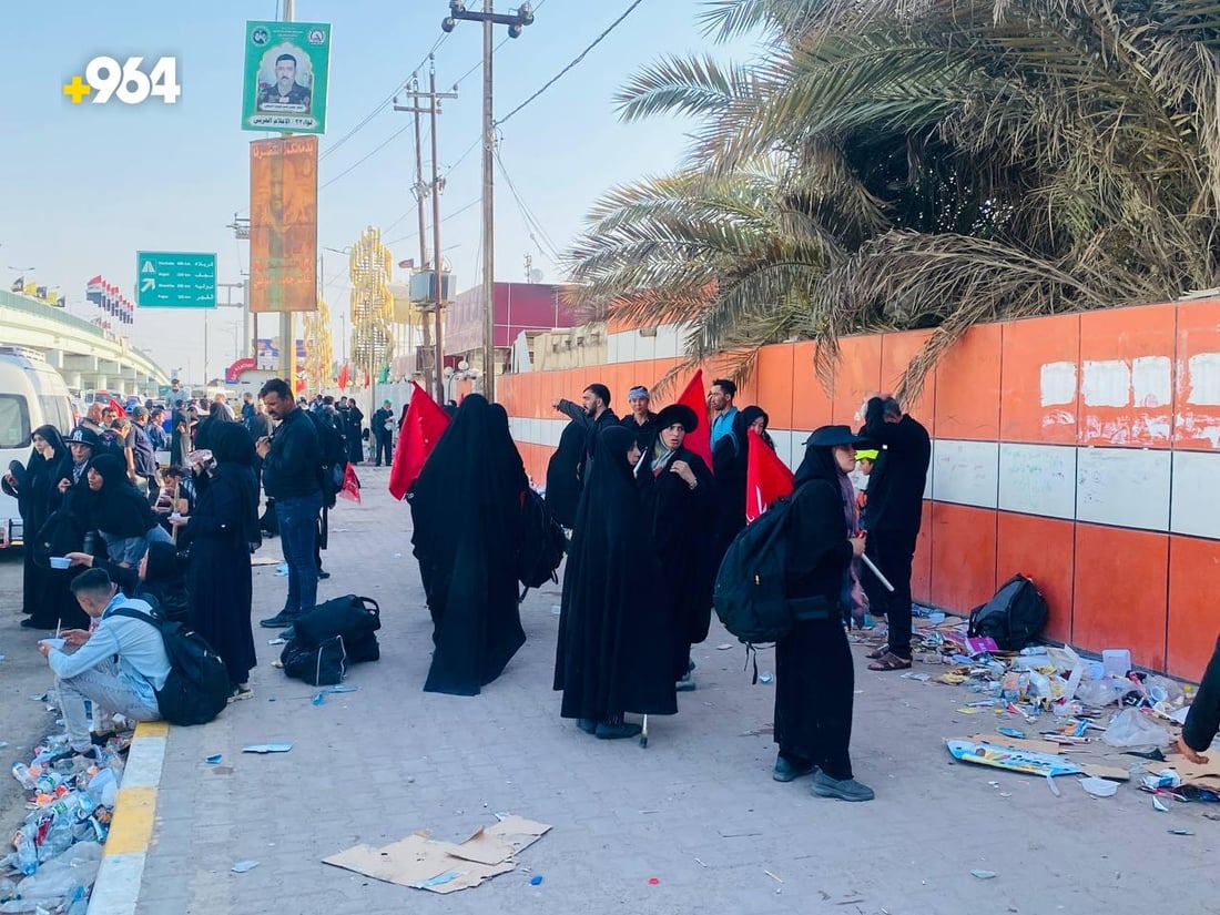 الزوار منهكون في منفذ الشيب.. الحافلات لا تستوعب تدفق الإيرانيين والأفغان (صور)