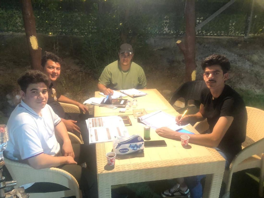 صور من الكوت: مطعم “الكورنيش” مفتوح لطالبات وطلاب السادس و”لا داعي للخجل”