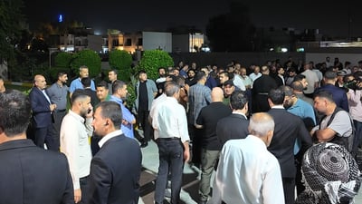 لە مزگەوتەوە چاوەڕێی تەرمی هەڵکەوت عەزیز دەکەن
