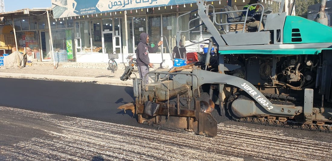 صور: التبليط يصل شارع جسر الشهداء وسط المثنى.. من يوم غد “ماكو طسات”