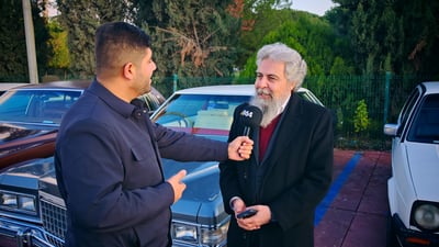 کادیلاکی بێ بۆیاخی مۆدێل 1976 لە نمایشەکەی هەولێر دەدرەوشایەوە