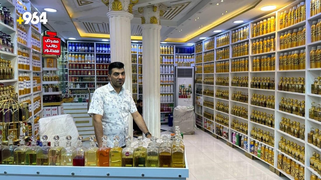 صانعو عطور الكوت: نقاوم الصيف بألف خلطة ونتفهّم عزوفكم عن العود والمسك (صور)