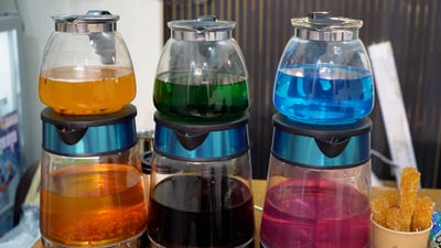 Basra cafe revives sangin’ tea tradition and drops shisha to refocus on conversation