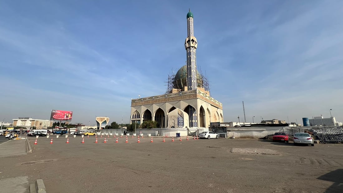قبة التحفة البغدادية تحت الصيانة للمرة الثانية.. صور خاصة من جامع “بيت بنية”
