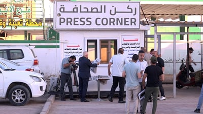 محافظ الأنبار عاد لشارع السينما.. افتتح “ركن الصحافة” والجرائد دليفري قريباً